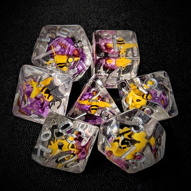 Bumble Bee in Clear Resin - 7pcs RPG Full Dice Set